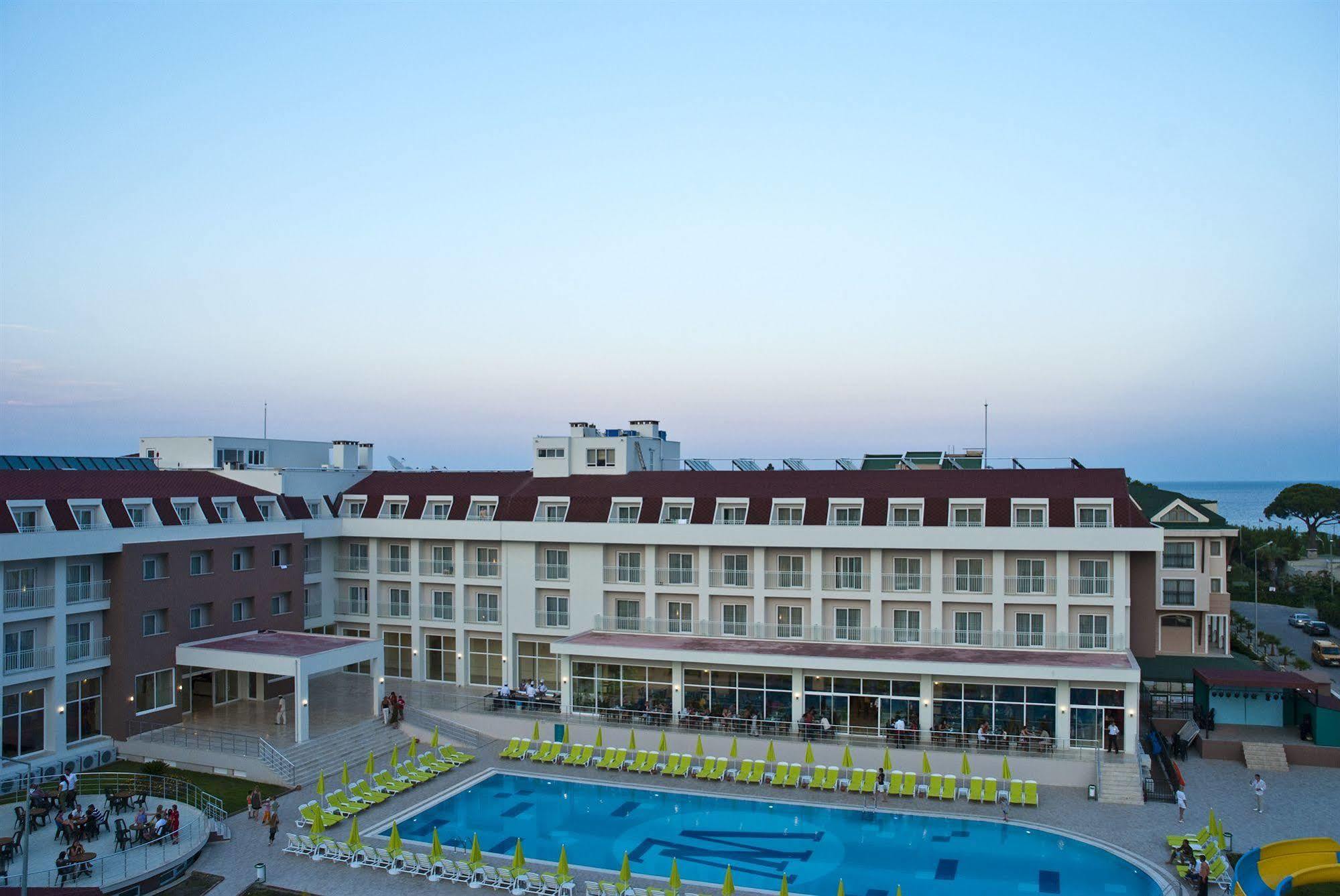 Mg White Lilyum Otel Kemer Dış mekan fotoğraf
