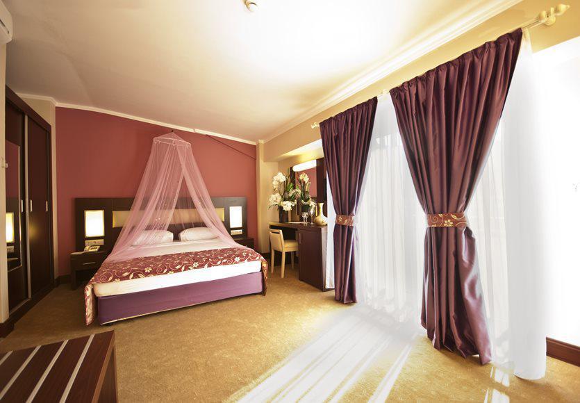 Mg White Lilyum Otel Kemer Dış mekan fotoğraf